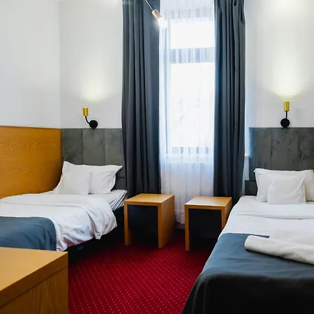Hotel Poniatowski Radom Esterno foto